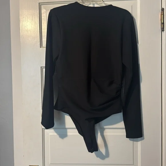 Abercrombie and Fitch V-neck Bodysuit - Picture 4 of 6